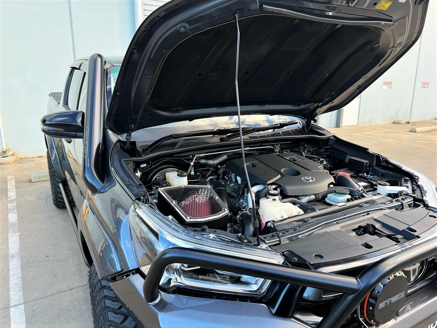 Clean N80 N80/GUN HILUX Short Entry Snorkel - Garage76 Diesel Performance and ...